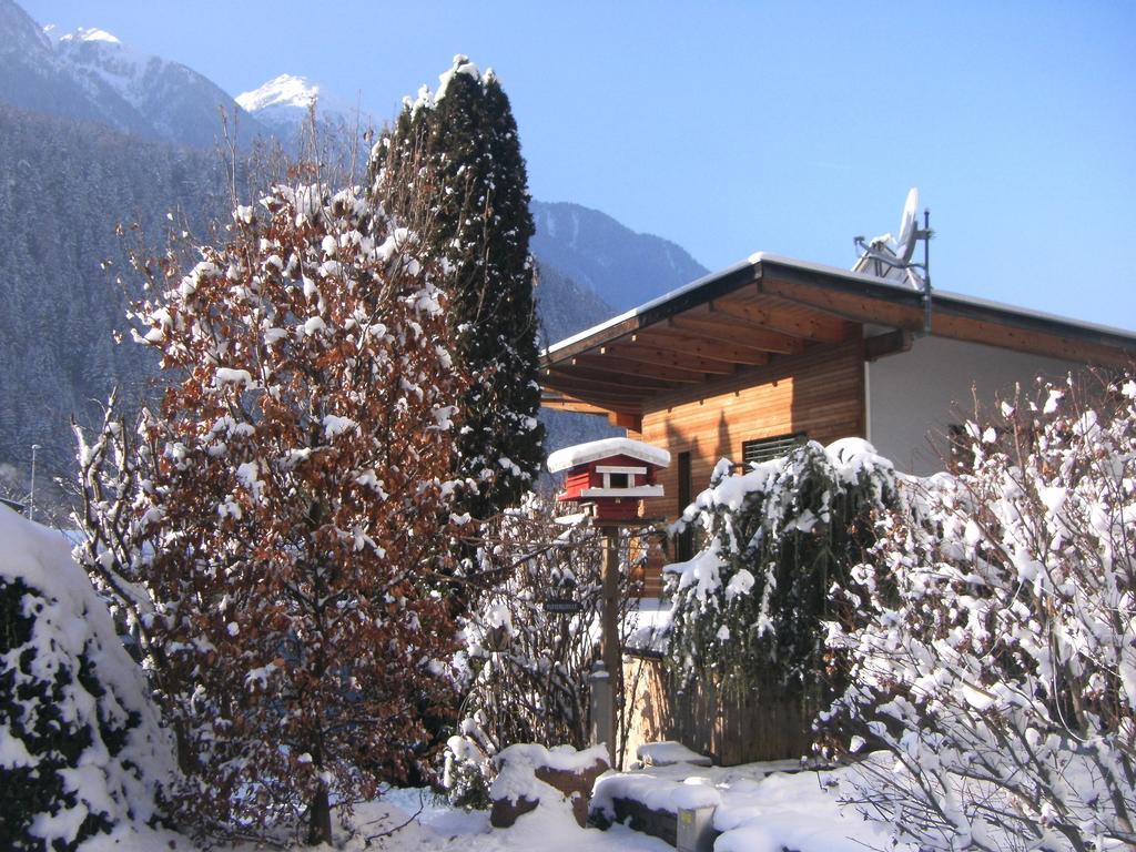 Pension Garni Gerhard Oetz Exterior foto