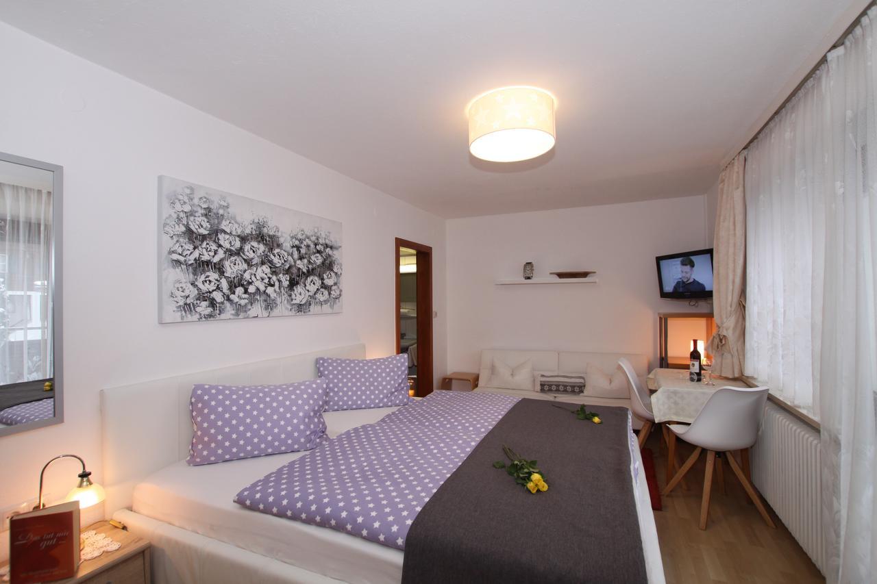 Pension Garni Gerhard Oetz Exterior foto